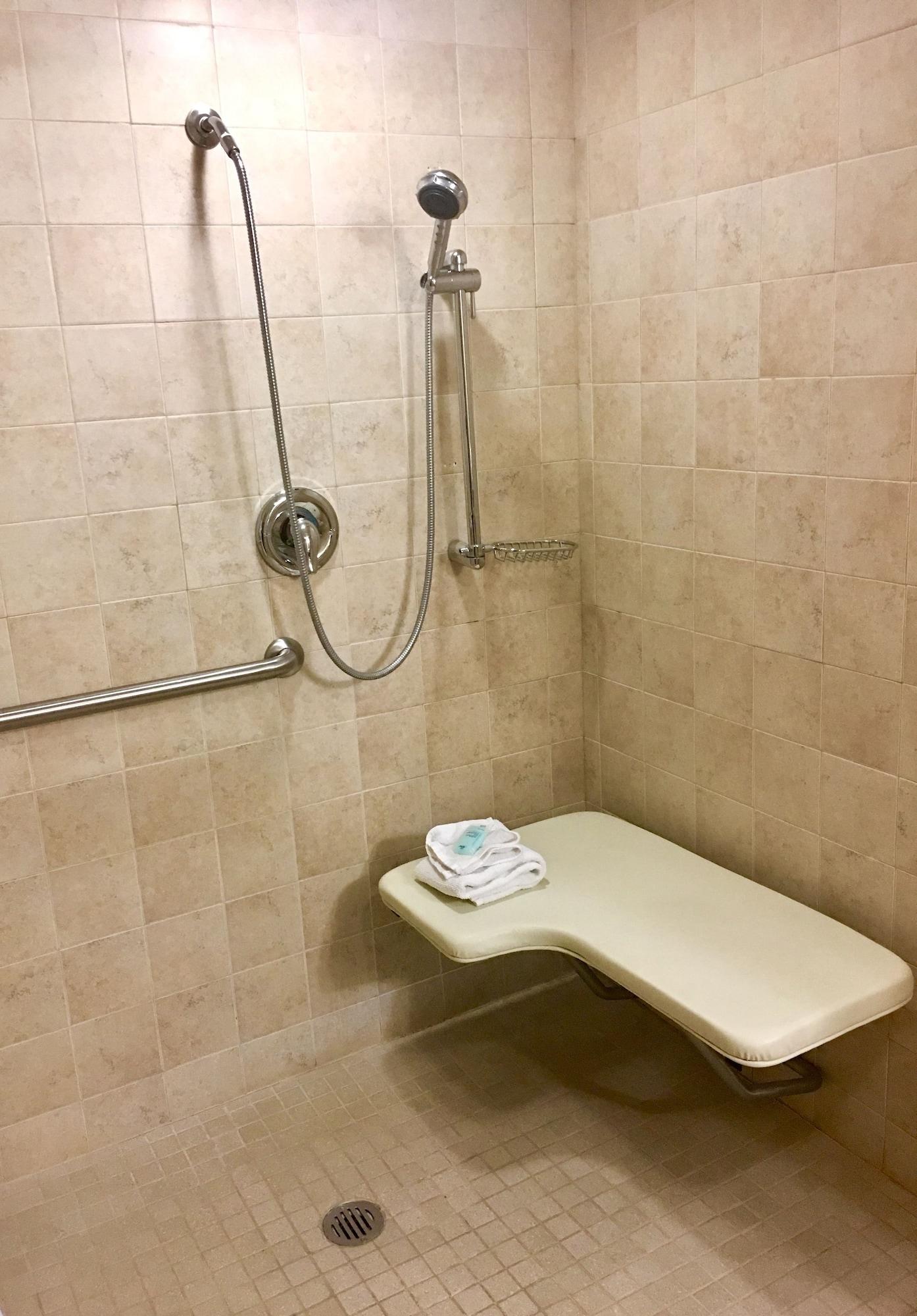 Quality Hotel Ессінгтон Екстер'єр фото