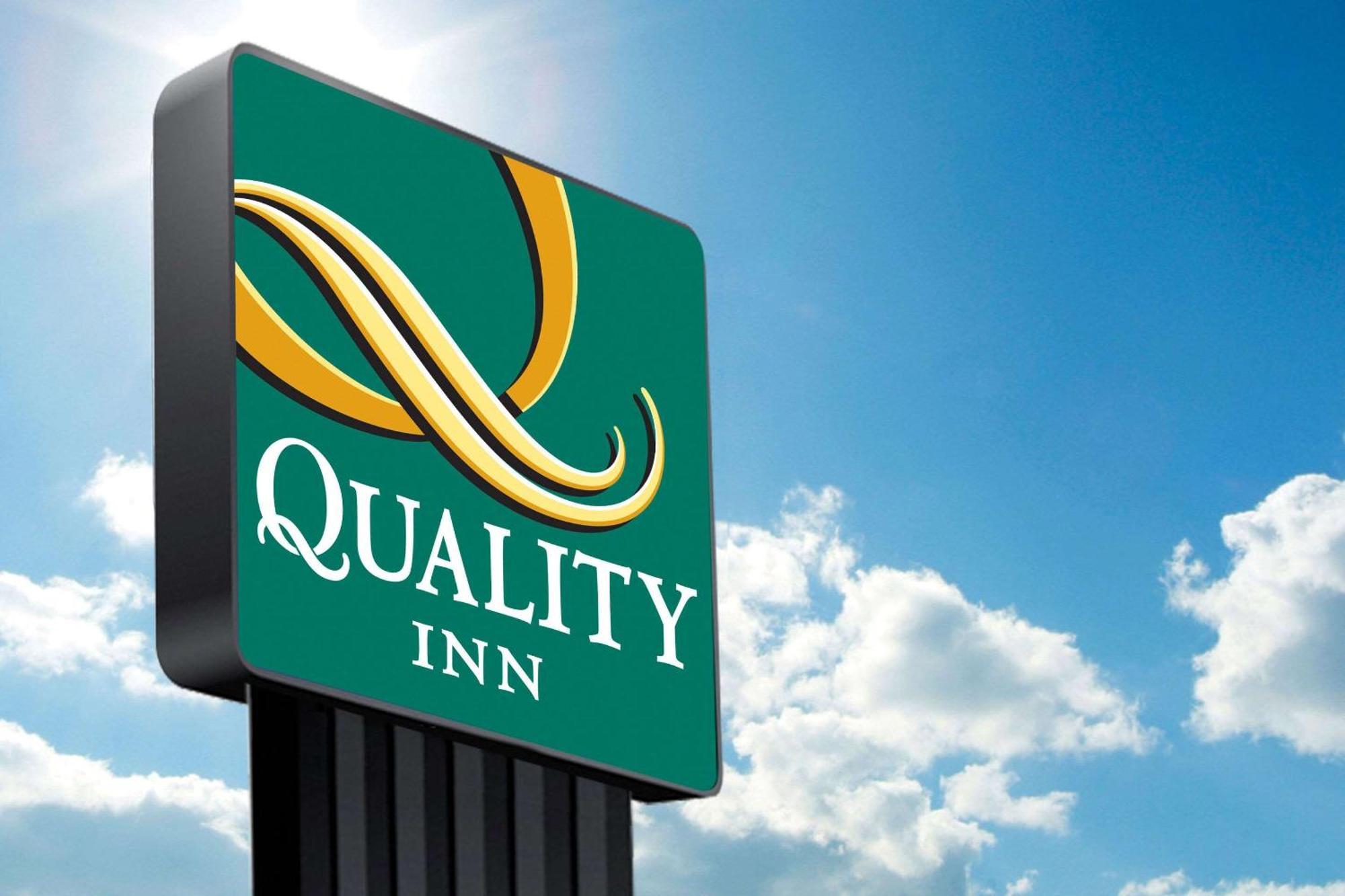 Quality Hotel Ессінгтон Екстер'єр фото