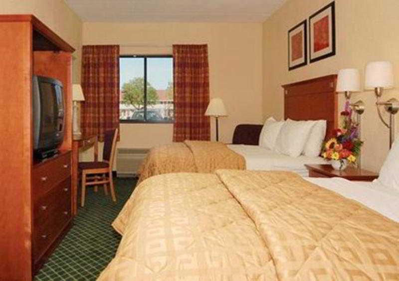 Quality Hotel Ессінгтон Екстер'єр фото