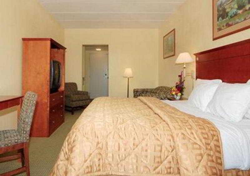 Quality Hotel Ессінгтон Екстер'єр фото