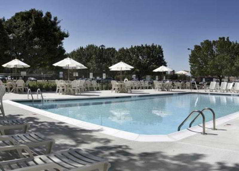 Quality Hotel Ессінгтон Екстер'єр фото